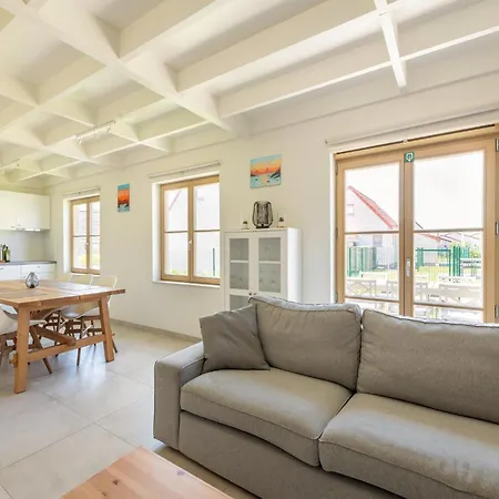 Near Sint-andre Beach, Cleaning Included Ferienhaus *